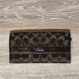 Coach Large Wallet Dark Brown